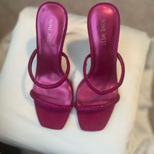 Heels Nine West, size 7.5 and pink fuchsia